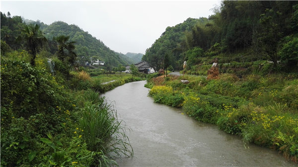 �l����������Դ������߀���{�ȴ�