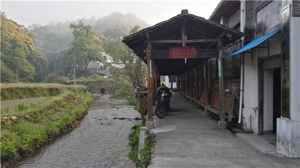 �l����������Դ������߀���{�ȴ�