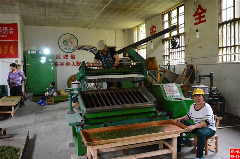 �}�{�ȴ���