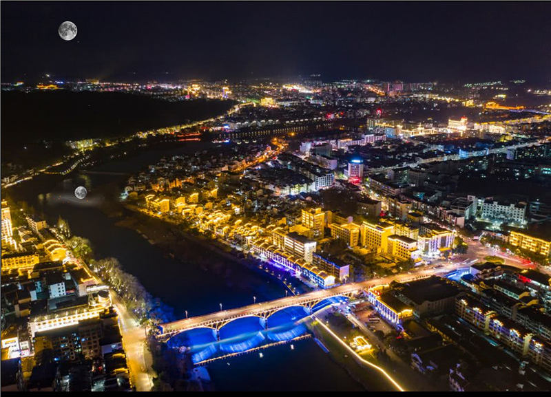 ���f������c������������Ɂ�